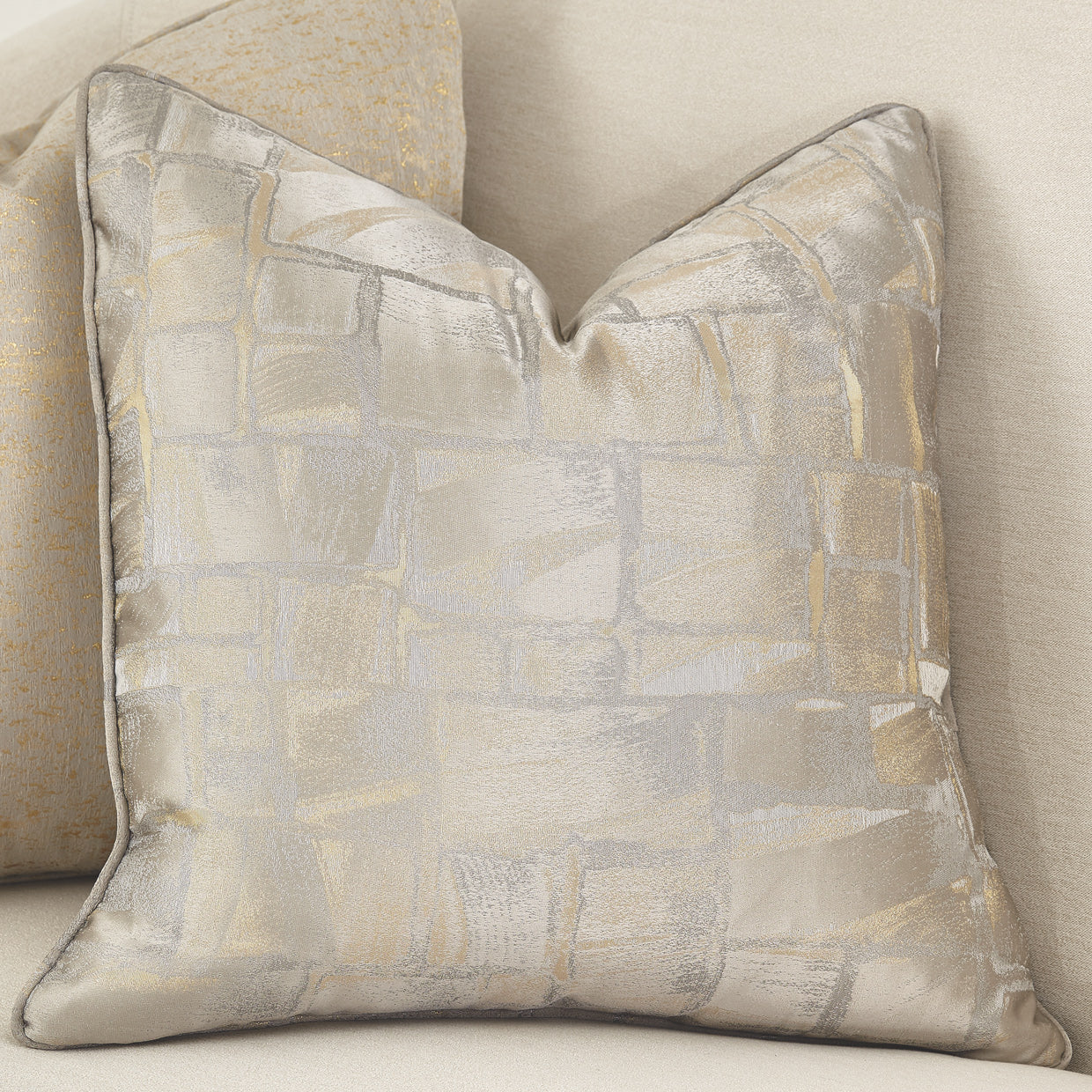 La Rachelle Sofa